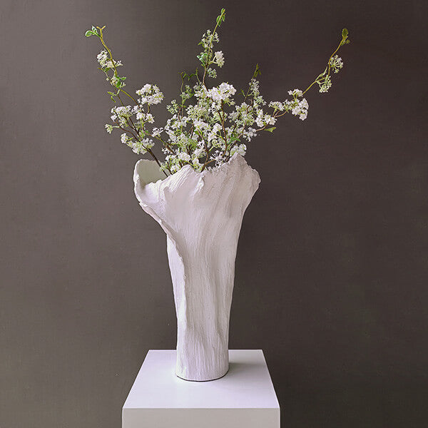 Modern artistry vase with wabi-sabi craftsmanship, ideal for sustainable living and eco-conscious home decoration