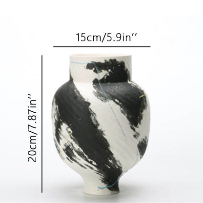 Chic and Versatile Vase